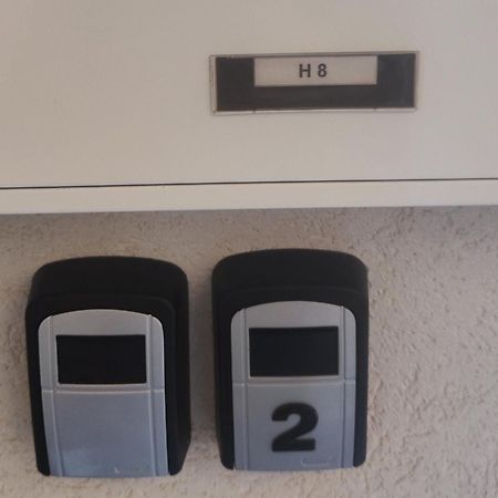 Fairwinds - Double Room With Ensuite - Luqa Airport - Self Check In & Out Available Exterior foto